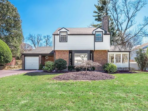 2 Plymouth Rd, Port Washington, NY, 11050-4313 | Card Image