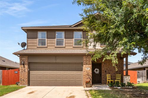 2841 Pacifico Way, Fort Worth, TX, 76111-1553 | Card Image