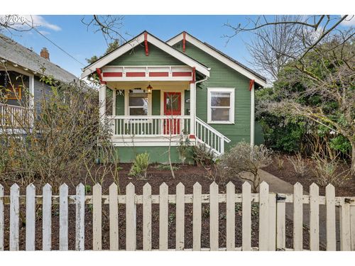 3827 Se Lincoln St, Portland, OR, 97214-5952 | Card Image