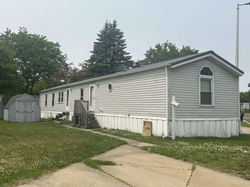 666 S Bluff #818 Street, South Beloit, IL, 61080 | Card Image