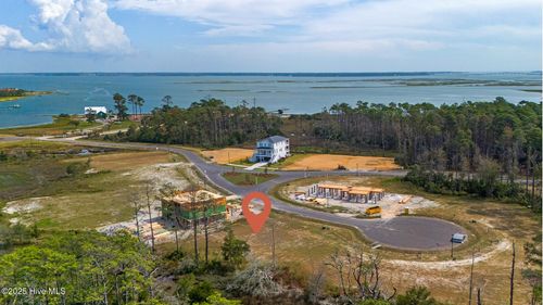 504 Swan Court, Beaufort, NC, 28516 | Card Image