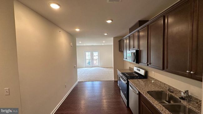 405 - 1 Culvert Dr, Condo with 2 bedrooms, 1 bathrooms and null parking in WEST WINDSOR NJ | Image 15