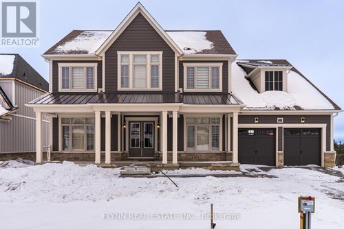 13 Aldwinckle Ave, Oro Medonte, ON, L0L2L0 | Card Image