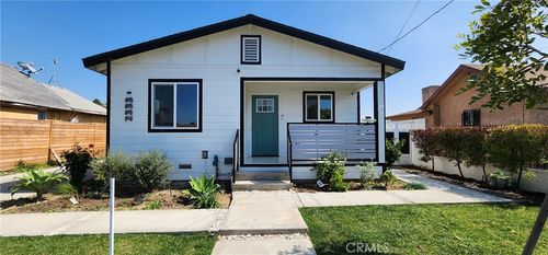 2333 Evergreen St, Santa Ana, CA, 92707-1435 | Card Image