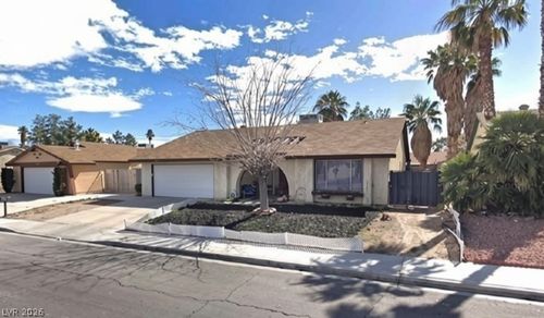 5175 Palmyra Ave, Las Vegas, NV, 89146-7029 | Card Image
