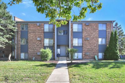 2 - 264 Canterbury Lane, Condo with 2 bedrooms, 1 bathrooms and 2 parking in Bolingbrook IL | Image 1