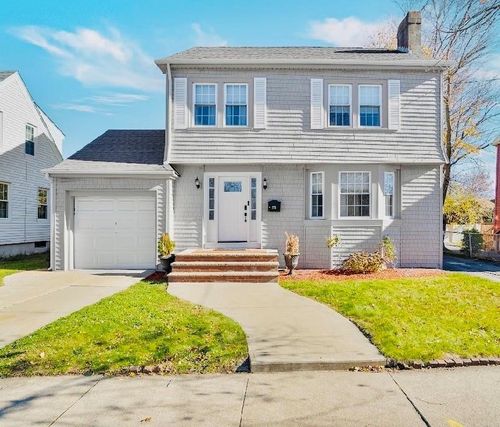 175 Canton St, Providence, RI, 02908-4246 | Card Image