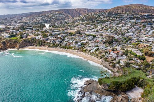 1570 Via Capri, Laguna Beach, CA, 92651-1362 | Card Image