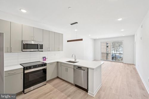 apt-211-23 Rock Hill Rd, BALA CYNWYD, PA, 19004-2060 | Card Image