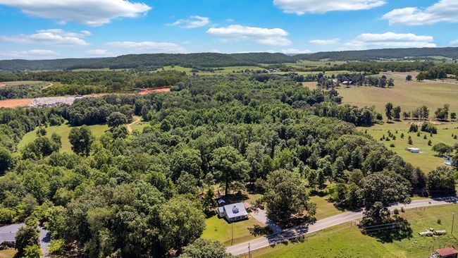 13593 Old Kentucky Rd, Home with 1 bedrooms, 1 bathrooms and 2 parking in Sparta TN | Image 23