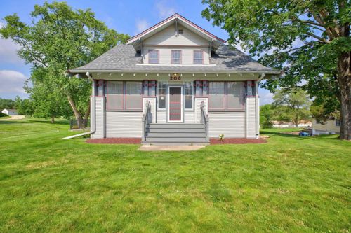 206 S Hackett Road, Waterloo, IA, 50701 | Card Image