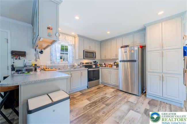 7445 Marquis Dr, House other with 2 bedrooms, 2 bathrooms and null parking in Trexlertown PA | Image 16