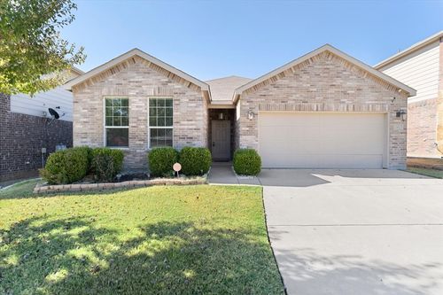 2412 Simmental Rd, Fort Worth, TX, 76131-1567 | Card Image