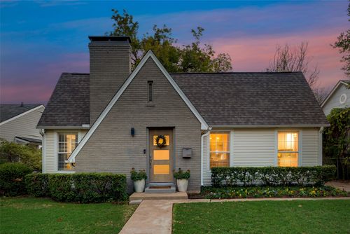 3835 El Campo Ave, Fort Worth, TX, 76107-4514 | Card Image