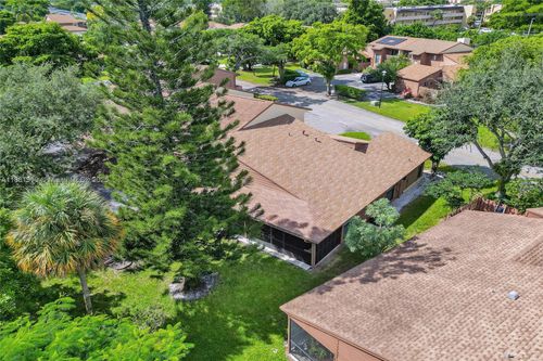 6188 Pine Tree Ln, Tamarac, FL, 33319-8130 | Card Image