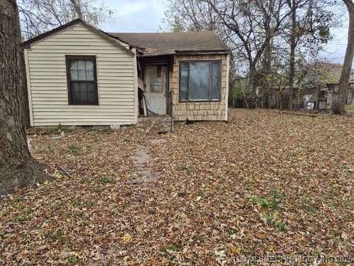 211 N M St, Muskogee, OK, 74403-5649 | Card Image