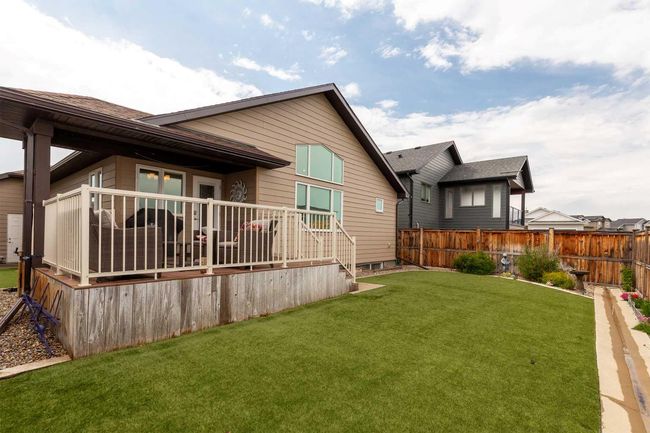 342 Sixmile Ridge S, House other with 4 bedrooms, 3 bathrooms and 4 parking in Lethbridge AB | Image 36
