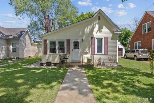 112 N Taylor Ave, Crystal City, MO, 63019-1617 | Card Image