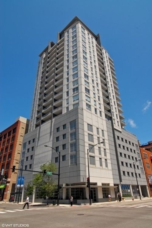 apt-2106-330 W Grand Ave, Chicago, IL, 60654-5810 | Card Image