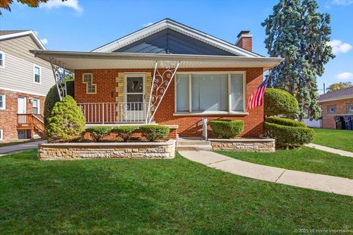 9733 S Springfield Ave, Evergreen Park, IL, 60805-2935 | Card Image