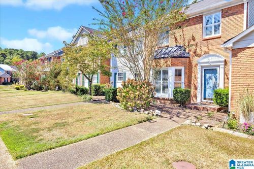 2242 Ascot Ln, Vestavia Hills, AL, 35216-6124 | Card Image