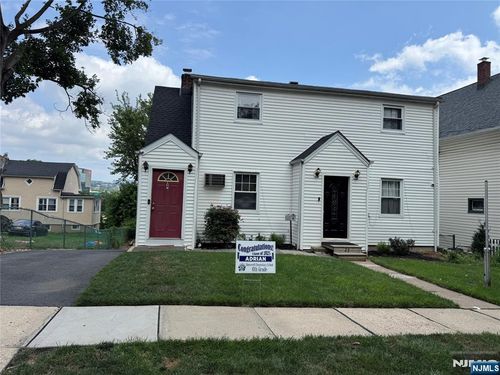 27 Overpeck Ave, Ridgefield Park, NJ, 07660-1812 | Card Image
