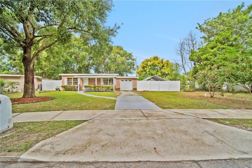 100 Hays Dr, SANFORD, FL, 32771-4115 | Card Image