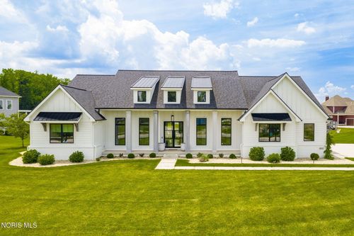 5822 Watermill Ct, Monclova, OH, 43542-8614 | Card Image