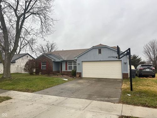 174 Country Aire Ln, Greenwood, IN, 46143-1506 | Card Image