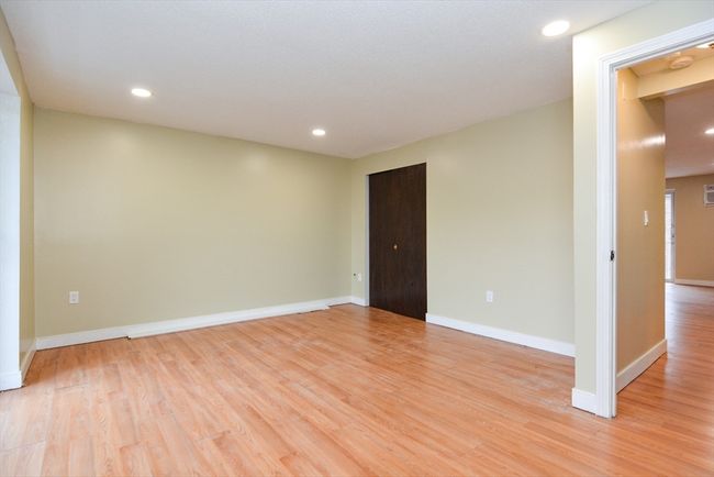 UNIT-1221 - 1186 Worcester Rd, Condo with 1 bedrooms, 1 bathrooms and 2 parking in Framingham MA | Image 26