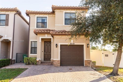 4638 Nw 59th St, Tamarac, FL, 33319-2722 | Card Image