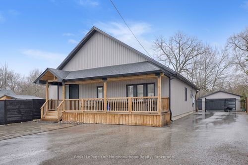 5 Melody Lane, Georgina, ON, L0E1L0 | Card Image