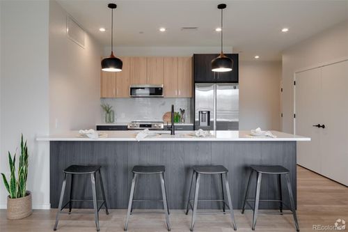 402-2049 S Columbine, Denver, CO, 80219 | Card Image