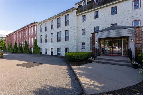 414-494 Woonasquatucket Ave, North Providence, RI, 02911-1667 | Card Image