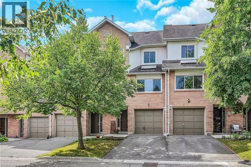 24-26 Moss Blvd, Dundas, ON, L9H6W7 | Card Image