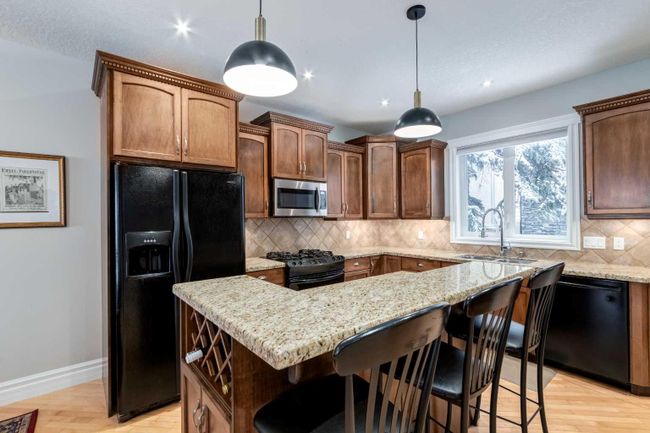 104 - 449 20 Avenue Ne, Home with 3 bedrooms, 3 bathrooms and 2 parking in Calgary AB | Image 9