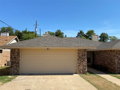 139 Wildwood Dr, Duncanville, TX, 75137-4545 | Card Image
