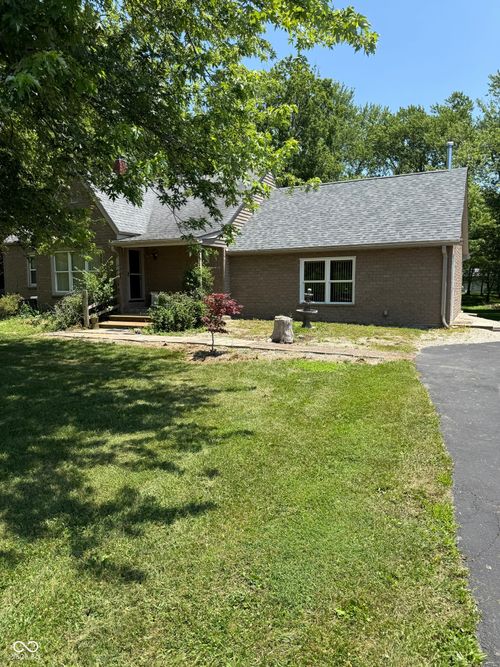 9168 S State Road 9, Flat Rock, IN, 47234-9755 | Card Image