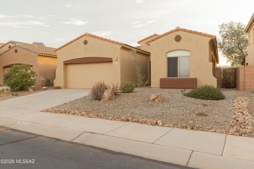 8579 N Shadow Wash Way, Tucson, AZ, 85743-7473 | Card Image