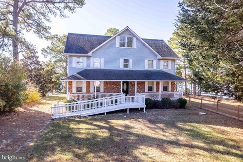 994 N Glebe Rd, Montross, VA, 22520-4005 | Card Image
