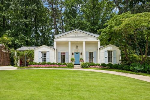 372 Pine Forest Rd, Atlanta, GA, 30342-2760 | Card Image
