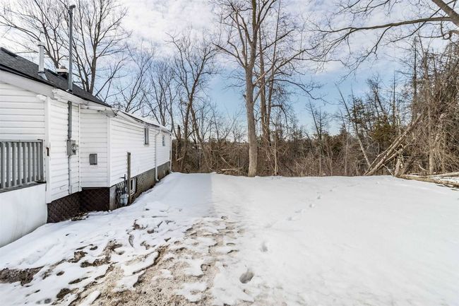 7504 Kipling Ave, House other with 2 bedrooms, 1 bathrooms and 3 parking in Woodbridge ON | Image 7