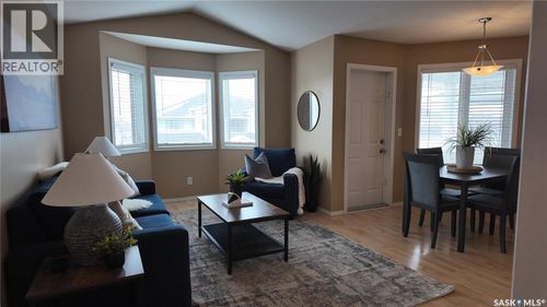 4128 Buckingham Dr, Regina, SK, S4V3A9 | Card Image