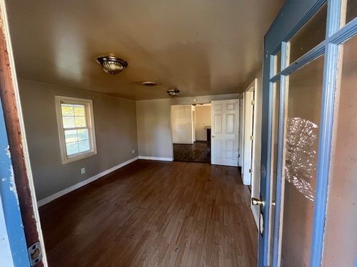 2025 E Pythian Ave, Decatur, IL, 62526-4762 | Card Image