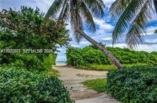 apt-15w-5555 Collins Ave, Miami Beach, FL, 33140-2432 | Card Image