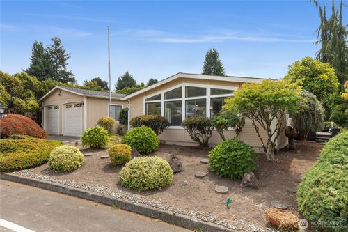 818 243rd St Sw, Bothell, WA, 98021-8592 | Card Image