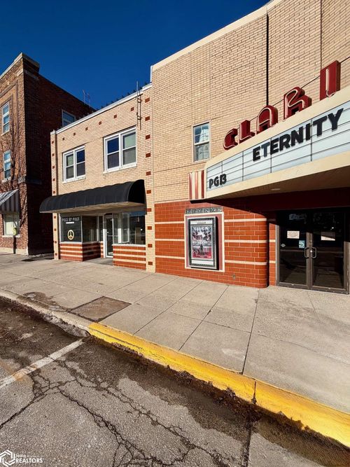 113 1st Ave Ne, Clarion, IA, 50525-1425 | Card Image