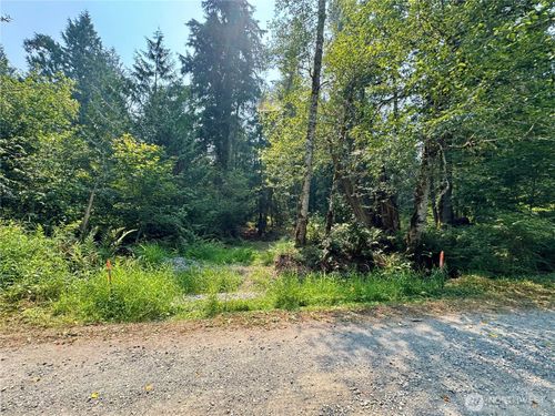 28301 Se 43rd St, Fall City, WA, 98024-7024 | Card Image