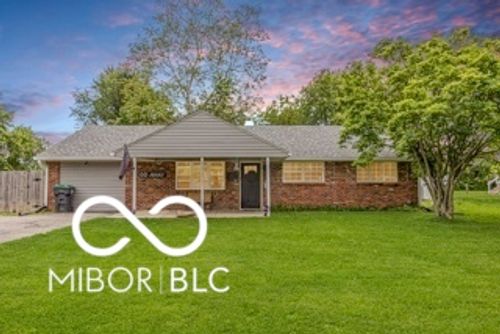 913 Sweetbriar Ave, New Whiteland, IN, 46184-1157 | Card Image