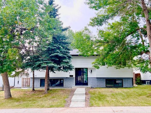 131 Whiteview Close Ne, Calgary, AB, T1Y1R1 | Card Image